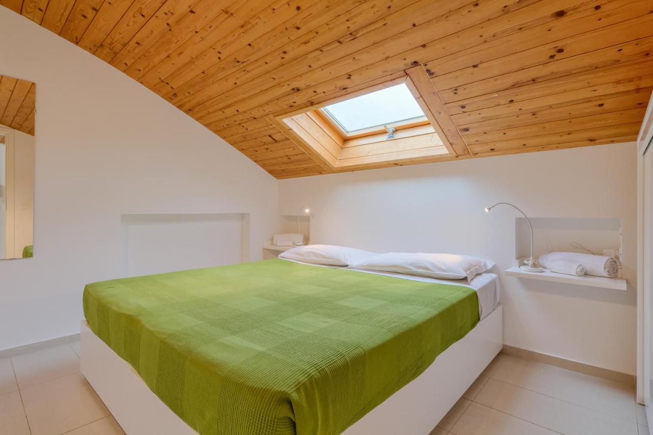 Sud Est Apartment