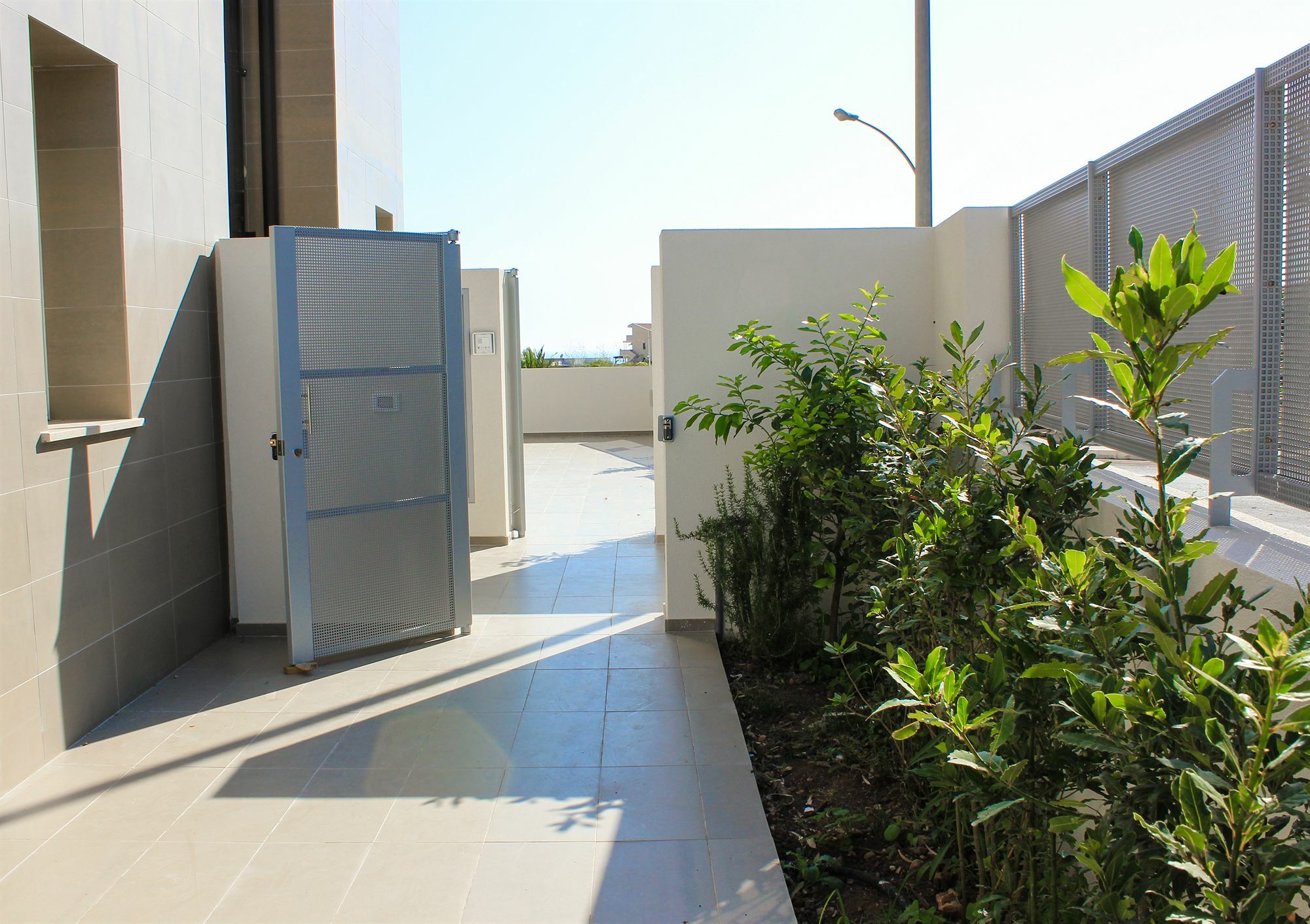 Sud Est Apartment *