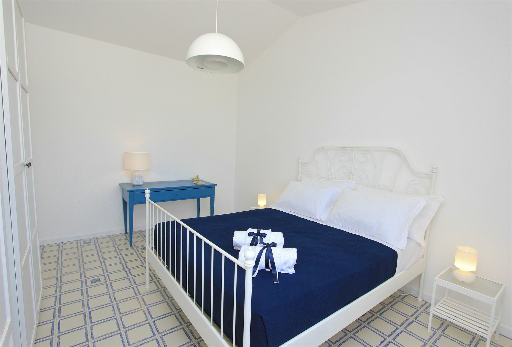 Sud Est Apartment